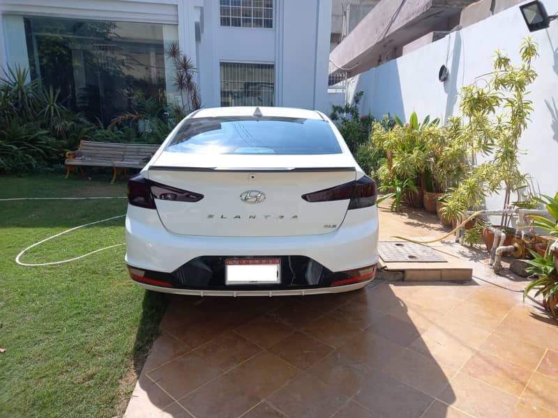 Hyundai Elantra 2022 2.0 GLS 6