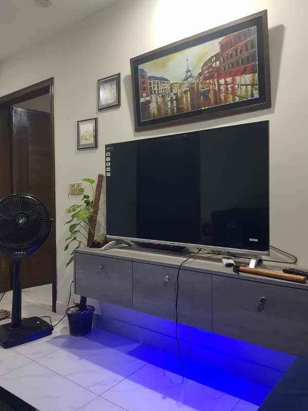 Furnish luxury Aparment per day weekly available for rent behria town lahore 3