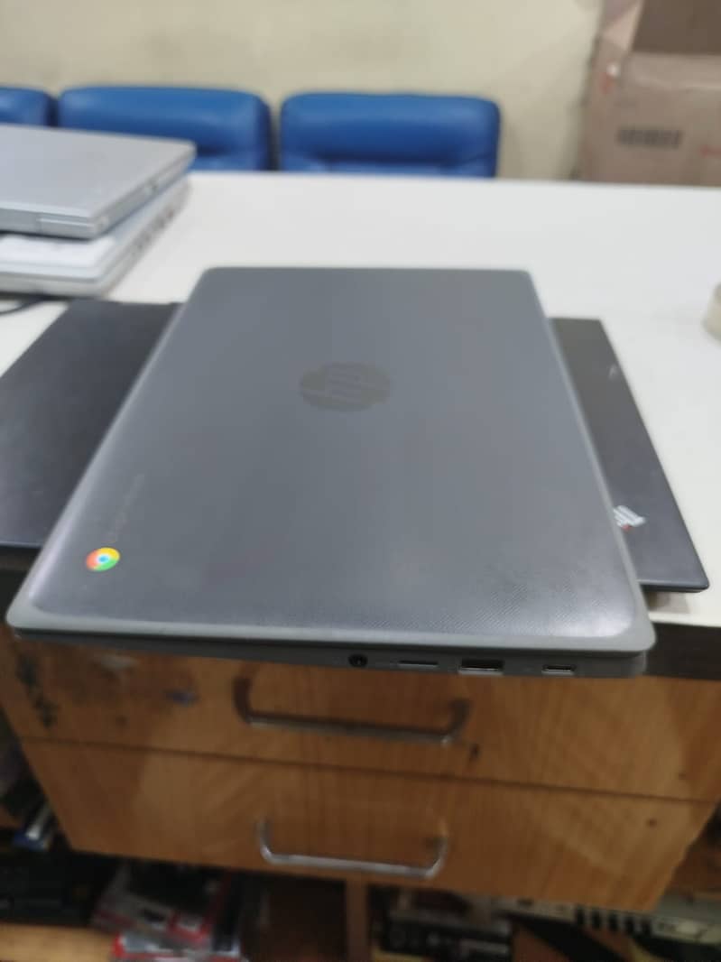 HP Chromebook G8 2