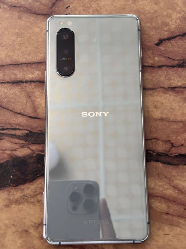 gaming phone Sony Xperia 5 mark 2 8/128 5