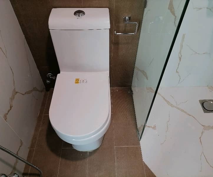 Ideal Flat For Sale In Askari 11 - Sector B 3