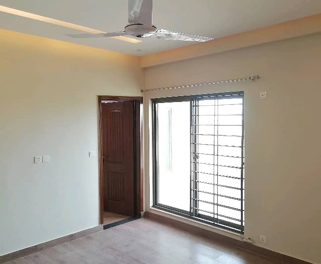 Ideal Flat For Sale In Askari 11 - Sector B 5