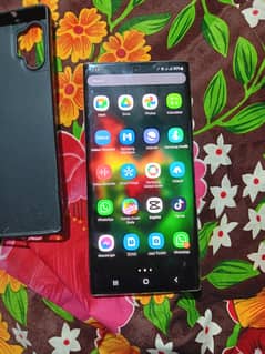 Samsung Note 10 plus ram. 12. room. 256