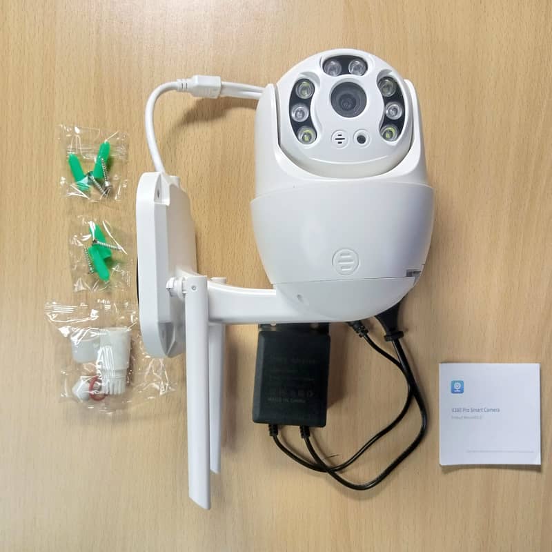 wifi ptz bulb camera dual lens 36 angle rotation 14