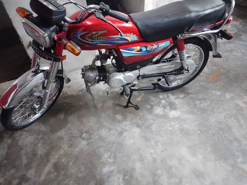 United bike lush condition Apf urgent for sale 0