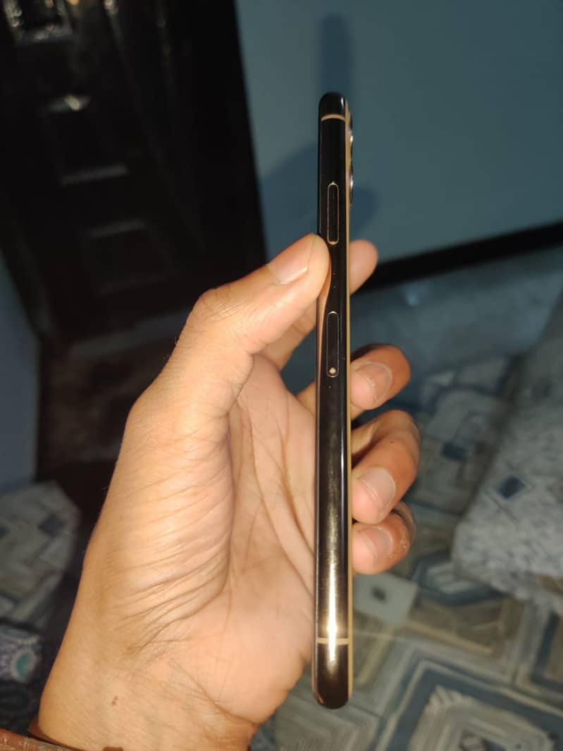 iPhone 11 pro max non pta jv [read ad] 4