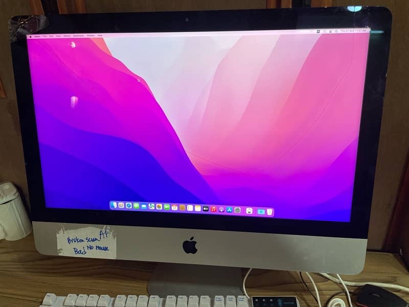 Apple iMac 2017 Model Retina 4K 21” Best For Grapbics and Other 0