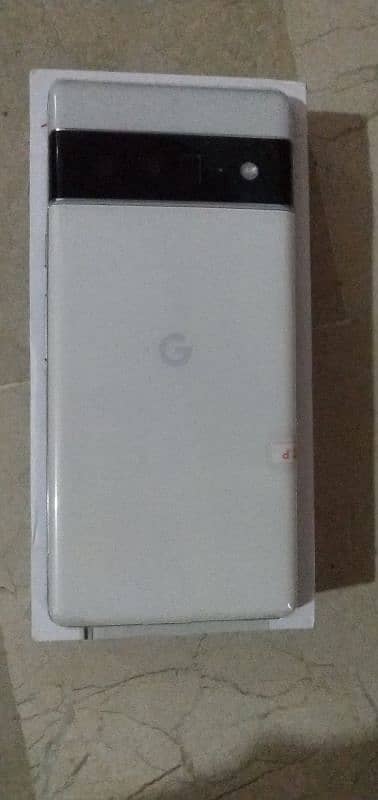 google pixel 6 pro box and cable avalible 2