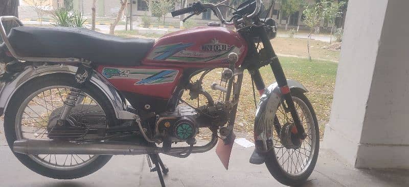 Unique CD70cc 2013 model in good condition 1