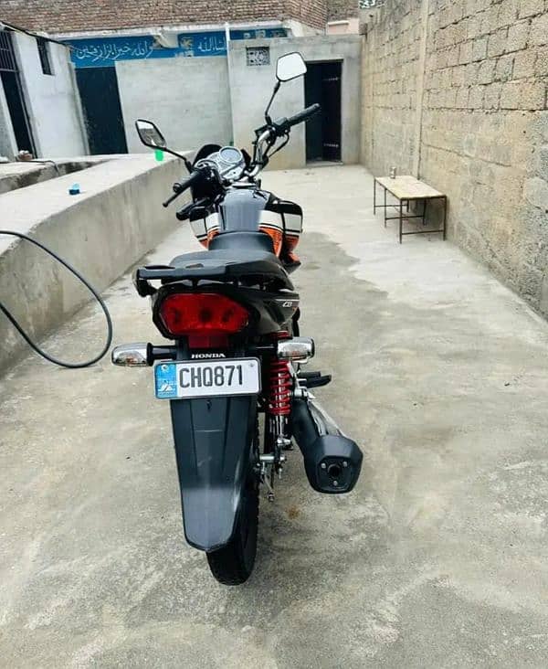 Honda CB 150 2023 model islamabad registered 4