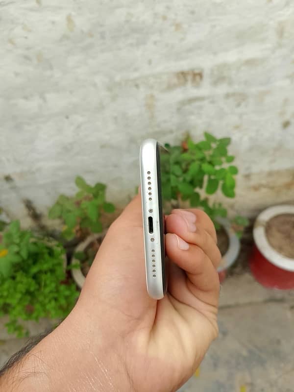 Iphone XR non pta LLA 10/10 3