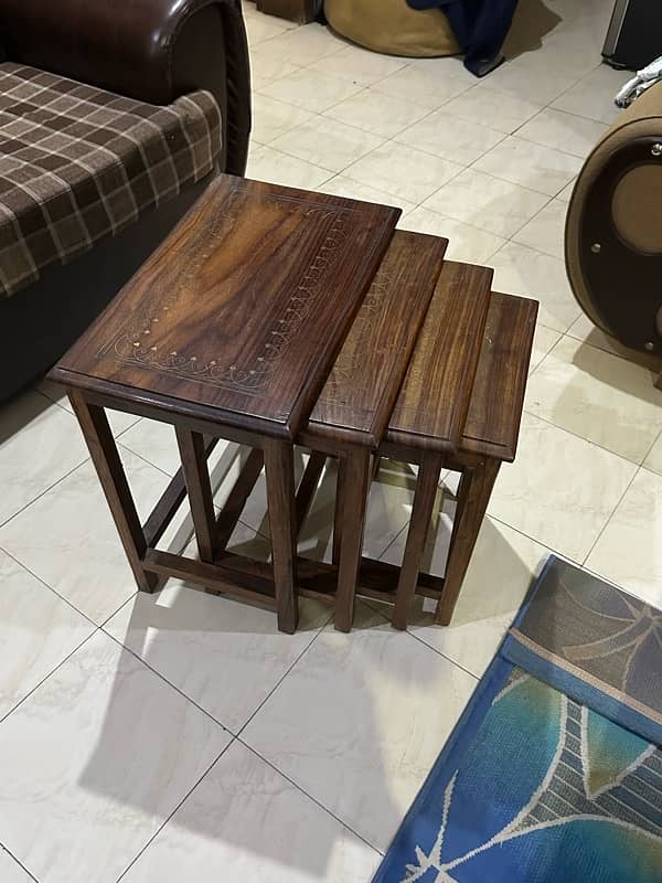 nest table set 1