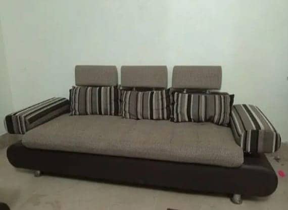 #SofaForSale #WoodenTableForSale #5 Seater Sofa Set Along With Table 1