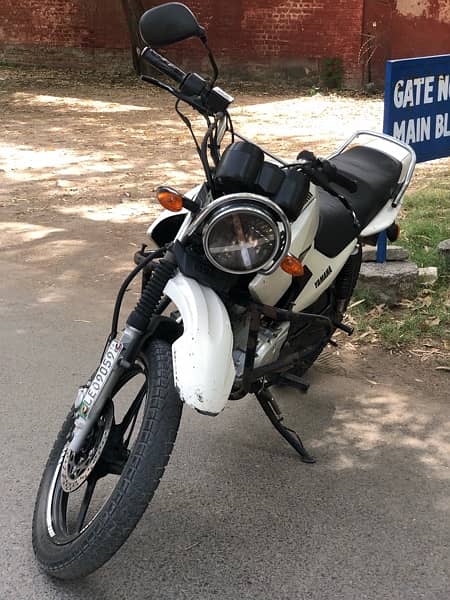 Yamaha YBR 125 3