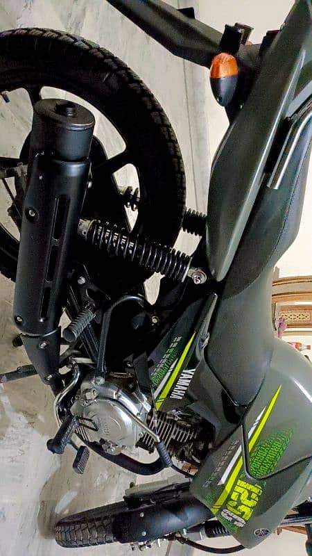 Yamaha YBR 125 G | Model  2024 | Applied For 5