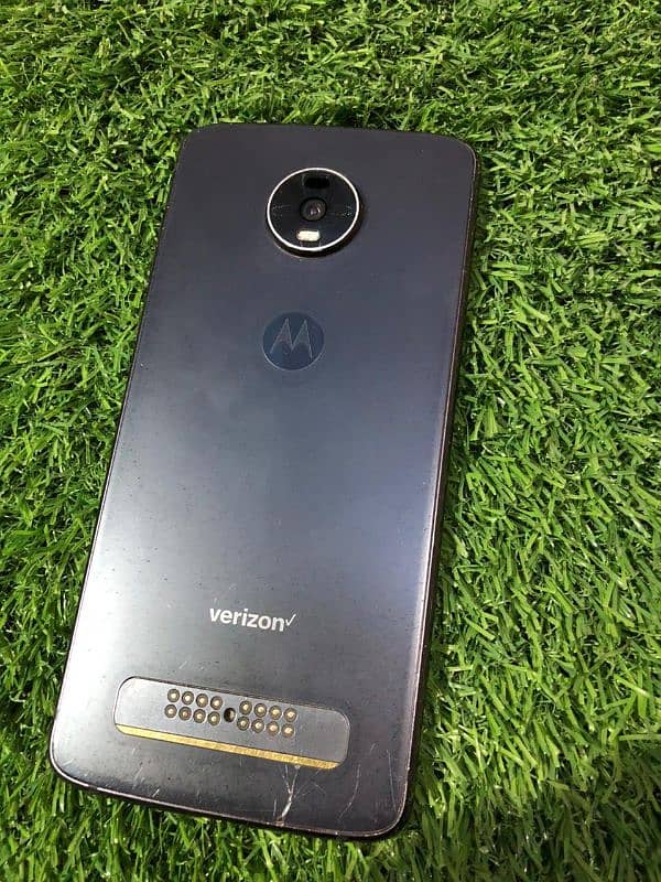 MOTo Z4 5