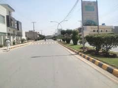 10 Marla plot for sale in bismillah housinsg scheme Lahore in jinnah block 0