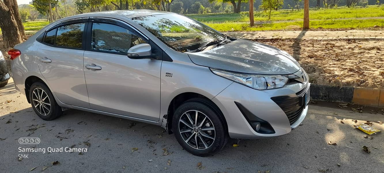 Toyota Yaris 2023 1.3 Ative 2023 Model Silver 9