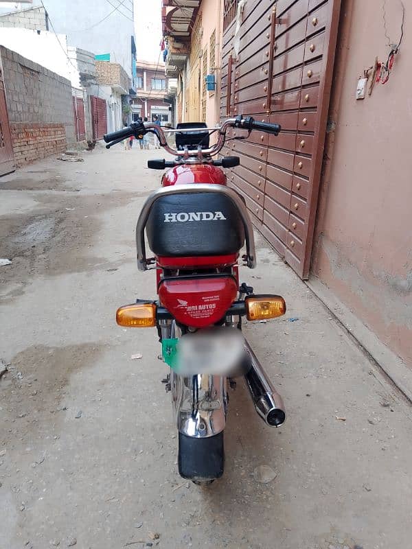 Excellent condition Honda 70 urgent sale 5