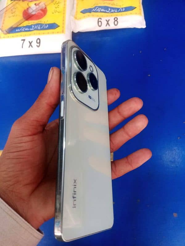 Infinix Hot 40 pro 2