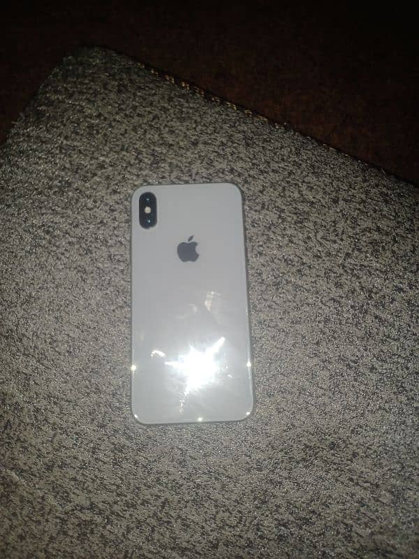 Iphone x white colour. 1