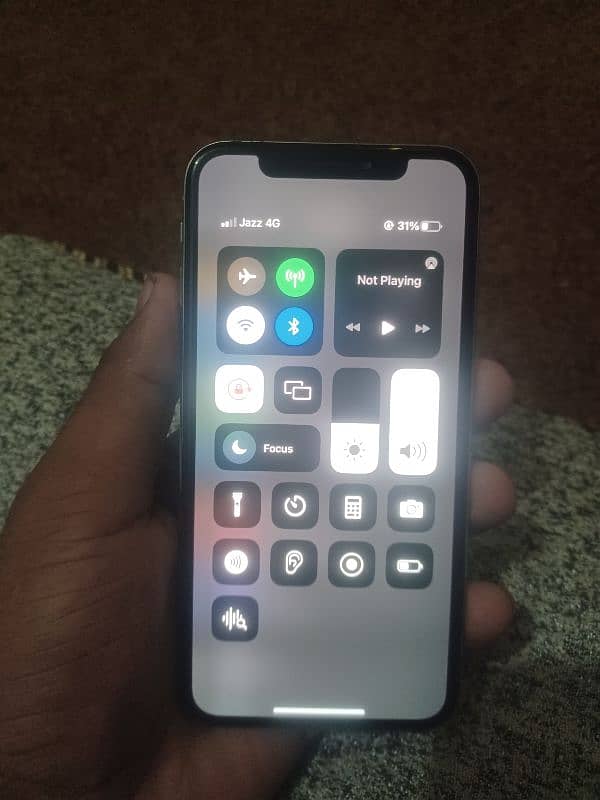 Iphone x white colour. 5