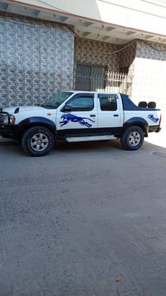 Nissan Navara 2008