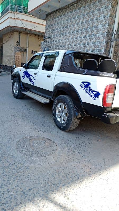 Nissan Navara 2008 7