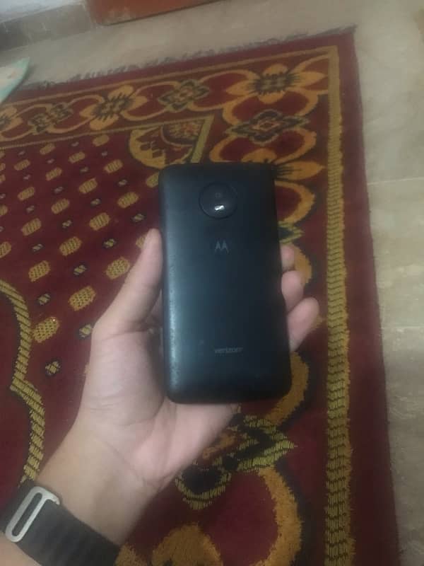 moto E4 16 gb 0