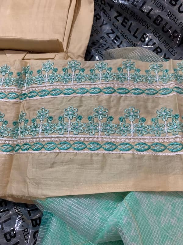 Zellbury unstitched 3 piece Rs. 2500 3