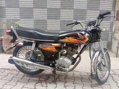 Honda CG125 Lush Condition is number pr rabta karain 03081131194