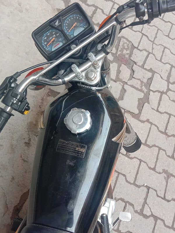 Honda CG125 Lush Condition is number pr rabta karain 03081131194 10