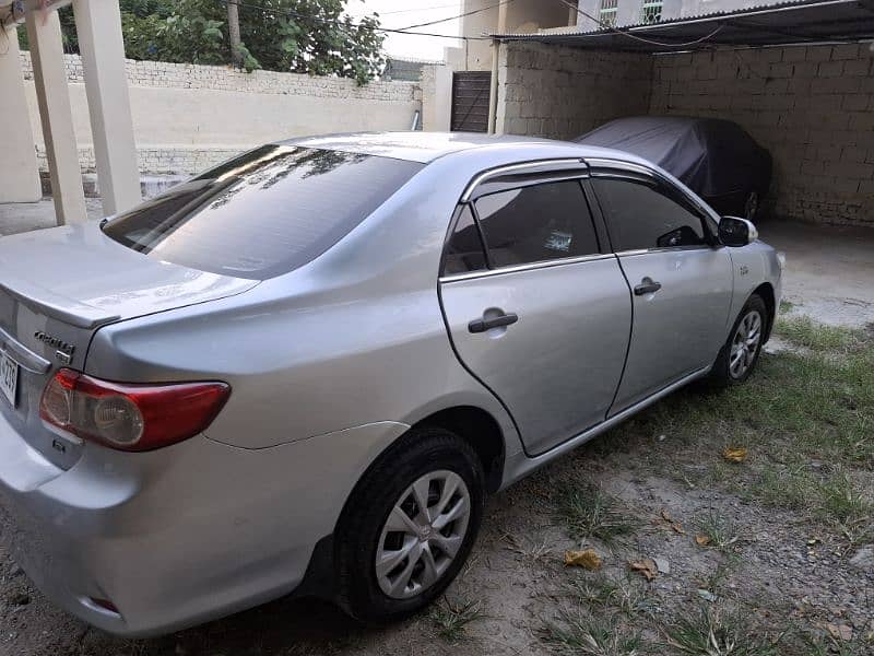 Toyota Corolla GLI 2013 13