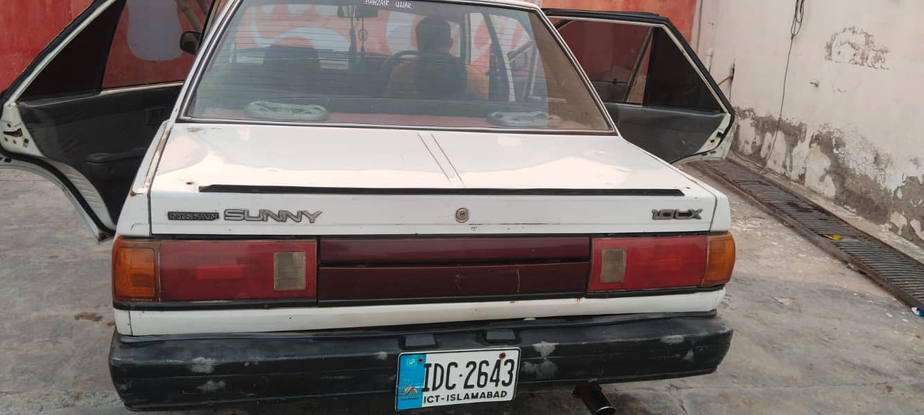 Nissan Sunny 1989 1