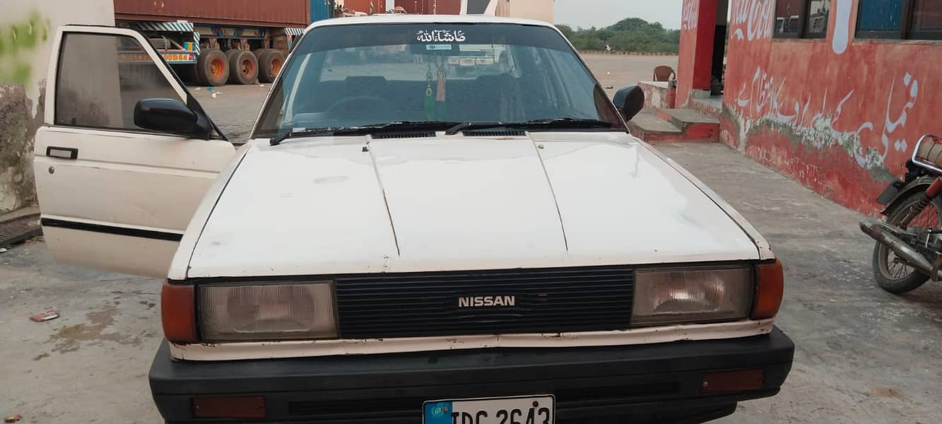 Nissan Sunny 1989 10