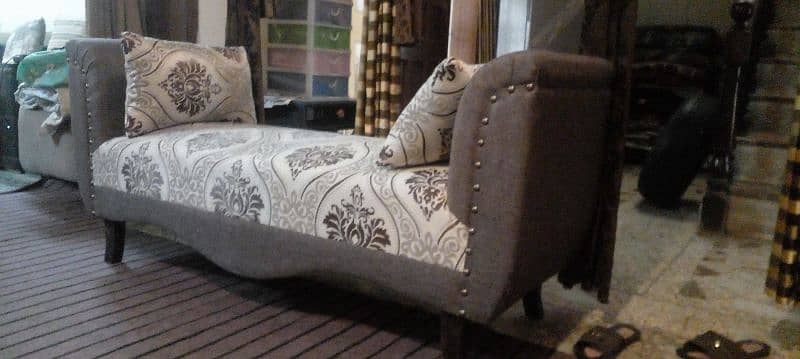 Very beautiful heavy comfortable Molty foam dewan03335138001 2