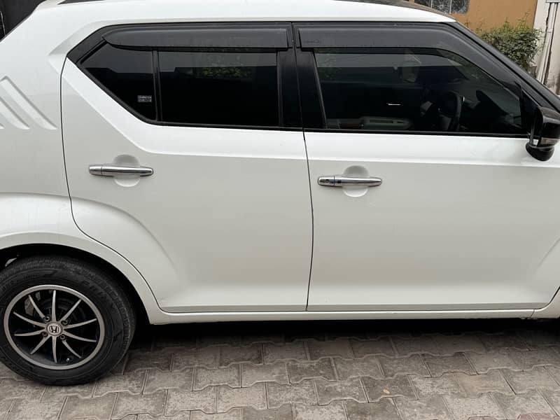 Suzuki Ignis 2016 13