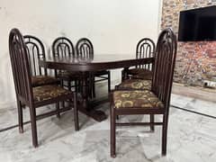 Dining Table with 8 chairs