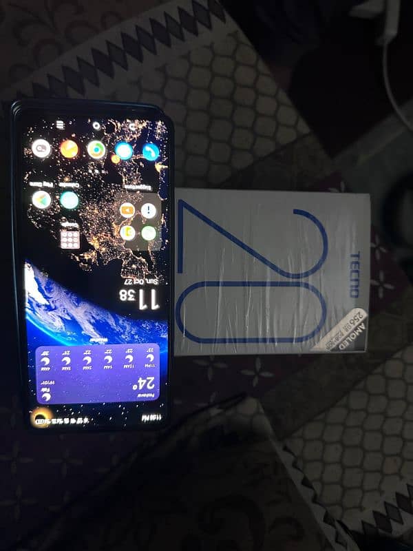 Tecno Camon 20. new condition. 8+8gb ram 256gb memory. indisplay finger 5