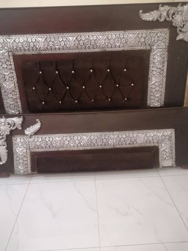 wooden Bed king Size 4