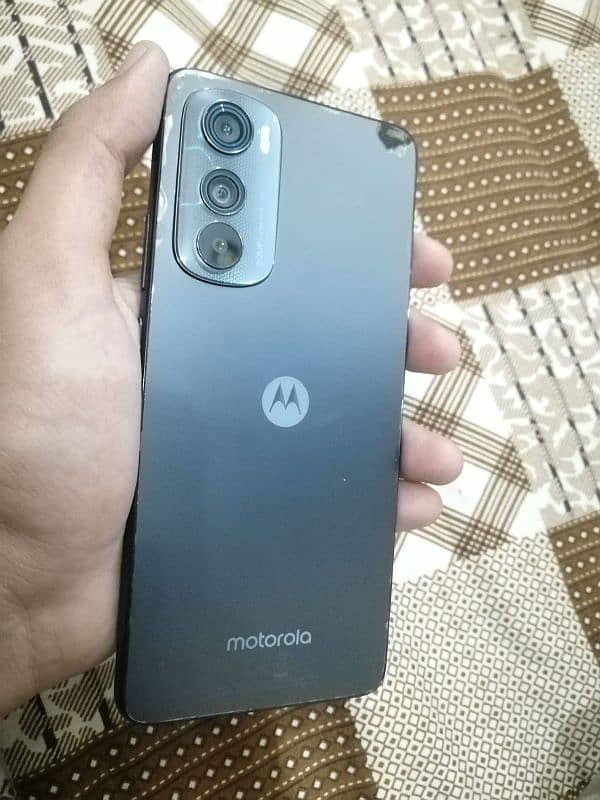 Motorola Edge 30 9