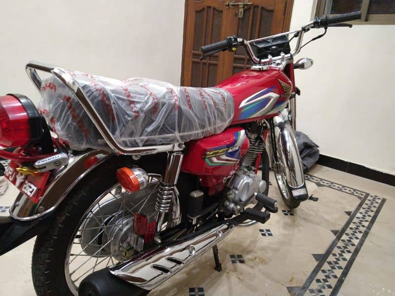 Brand new CG 125 model 2022 first owner better than 2024/2025 7