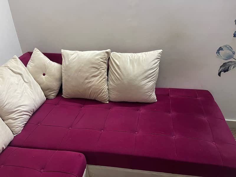 7 seater sofa with table 2