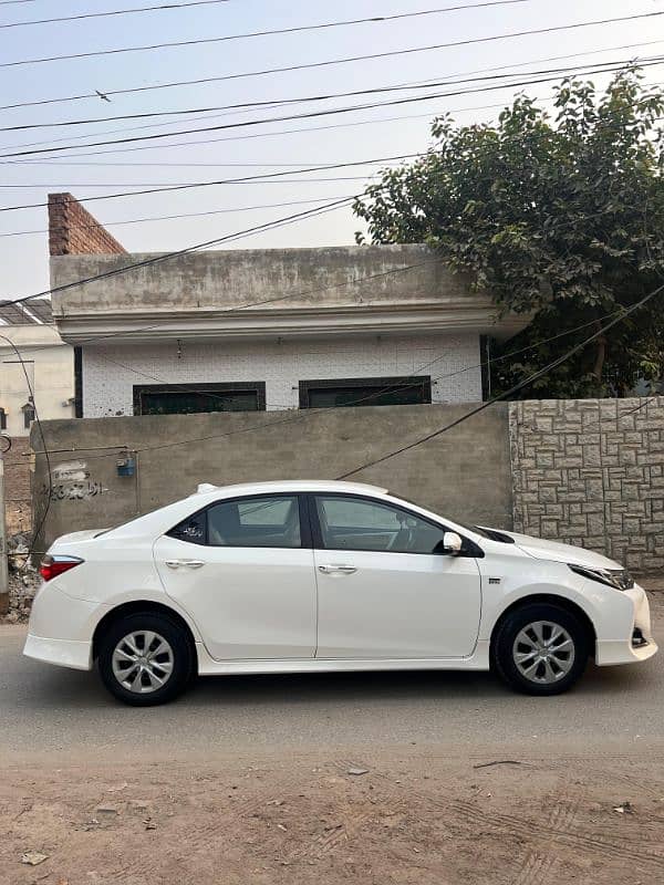 Toyota Corolla Altis 1.6 X 10