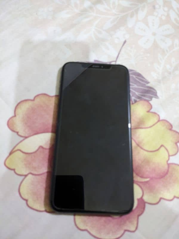 I phone 11 pro max non PTA factory unlock 7