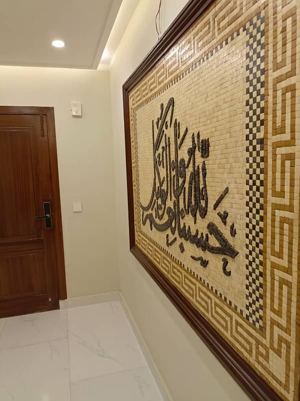 1 BED FULLY FURNISH APARTMENT AVAILEBAL FOR RENT IN BAHRIA TOWN LAHORE 4