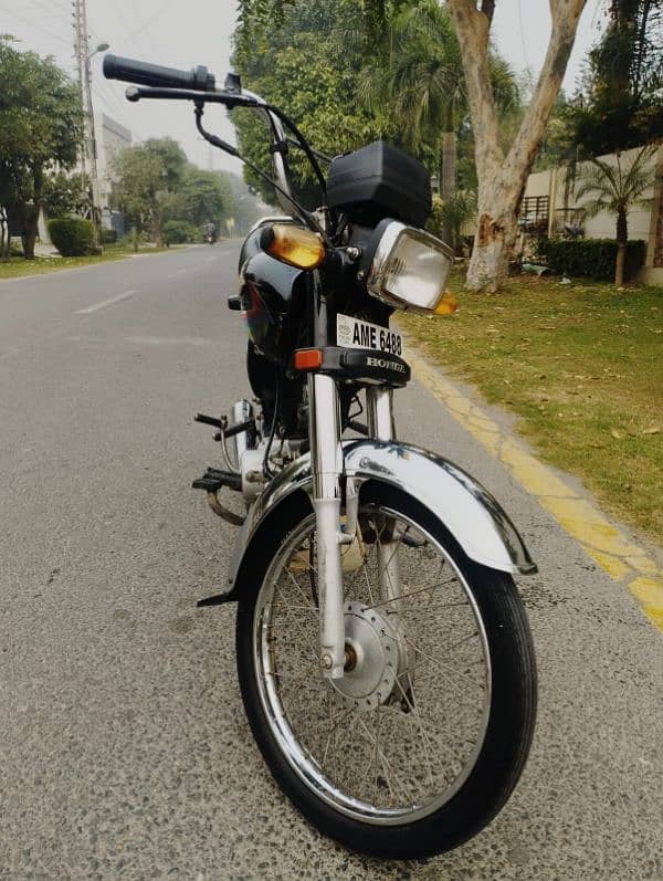 HONDA CD 70 black colour 1