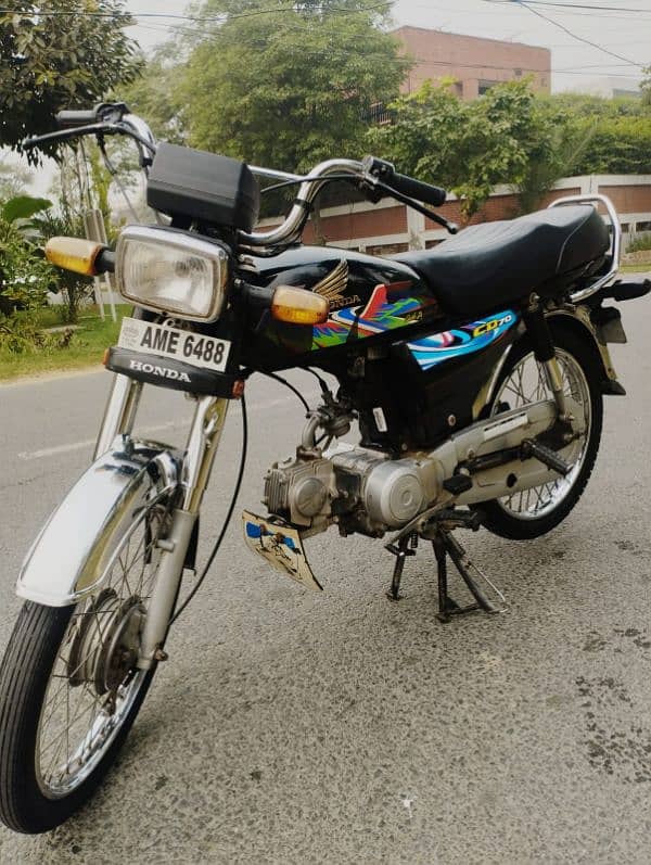 HONDA CD 70 black colour 2