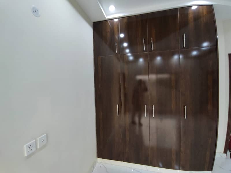 10 MARLA LIKE NEW UPPER PORTION AVAILEBAL FOR RENT IN BAHRIA TOWN LAHORE 20