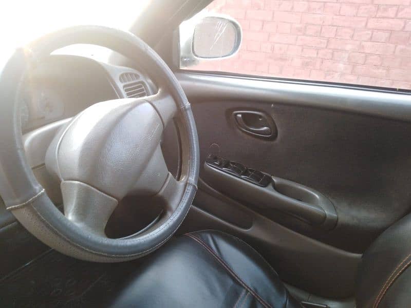 Suzuki Baleno 2002 12